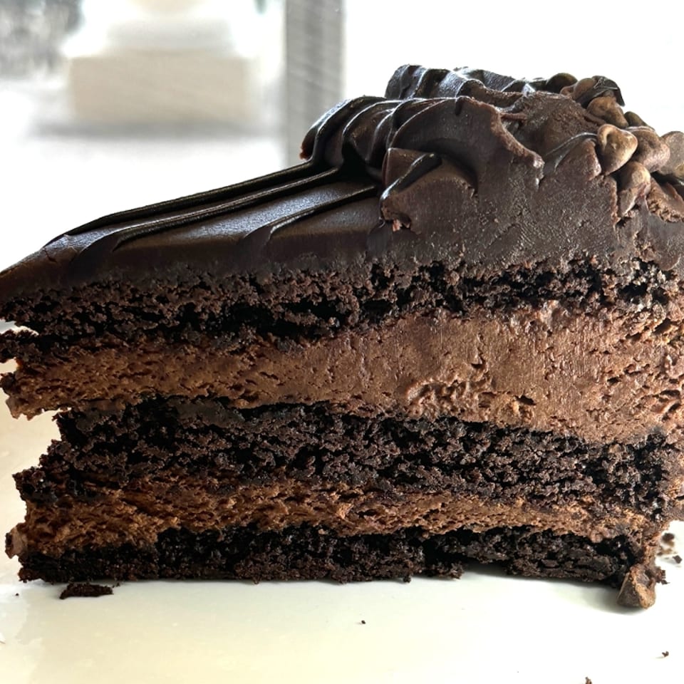 Chocolate Mousse Cake Delight